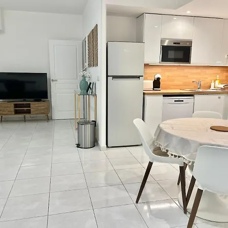 Sweet 3 Star Near Monaco Train Station